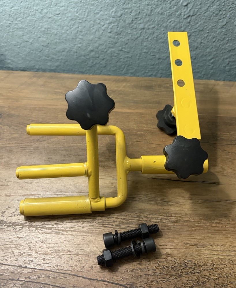 Adjustable Bow Vise for Compound Bows