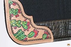 32″ X 34″ Hilason Horse Western Contoured Wool Felt Therapeutic Saddle Pad Black