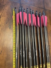 Gold Tip Triple X Plus Carbon Arrows 32 in, Black Shafts,Vanes, points and nocks