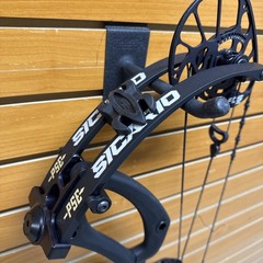 Item 3847 PSE Archery Compound Bow – Sicario – RH – Black – #70 – 24.5”-30” DL