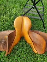 16.5″ Crosby George Morris Hunterdon English Saddle