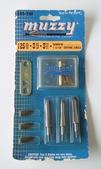 Muzzy 235-3W Archery Broadheads 125 Grain 3-Blade 1 3/16″ Cutting Dia Screw-in