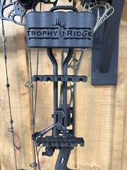 Mathews Lift 29.5 Right-Handed