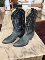 Vtg Tony Lama Black Label 6252 Shrunken Bull Shoulder Cowboy Boots Men’s 10.5D