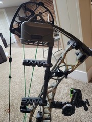 80# Hoyt Alpha X 30 fully loaded realtree riser wilderness limbs