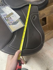 HDR 16.5 Henri de Rivel Galia Covered Close Contact Saddle