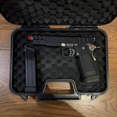 Golden Eagle 3343 1911 Style Gas Blowback Airsoft Gun W/ Leaky Magazine 320 FPS