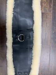 NEW Dressage Girth Sheepskin Size 30″ (75 cm) Black Leather.