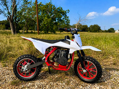 X-Mudder 49cc 4-Stroke Electric Start Dirt Bike – Gas-Powered Off-Road