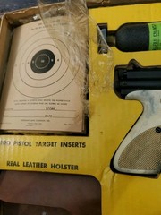 VTG Crosman Home Shooting Set 116k Crosman «22» Pellet Gun