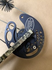 PSE Archery Brute LT RH Draw DL: 29” DW: 60# Compound Bow In Case – Camo/Black