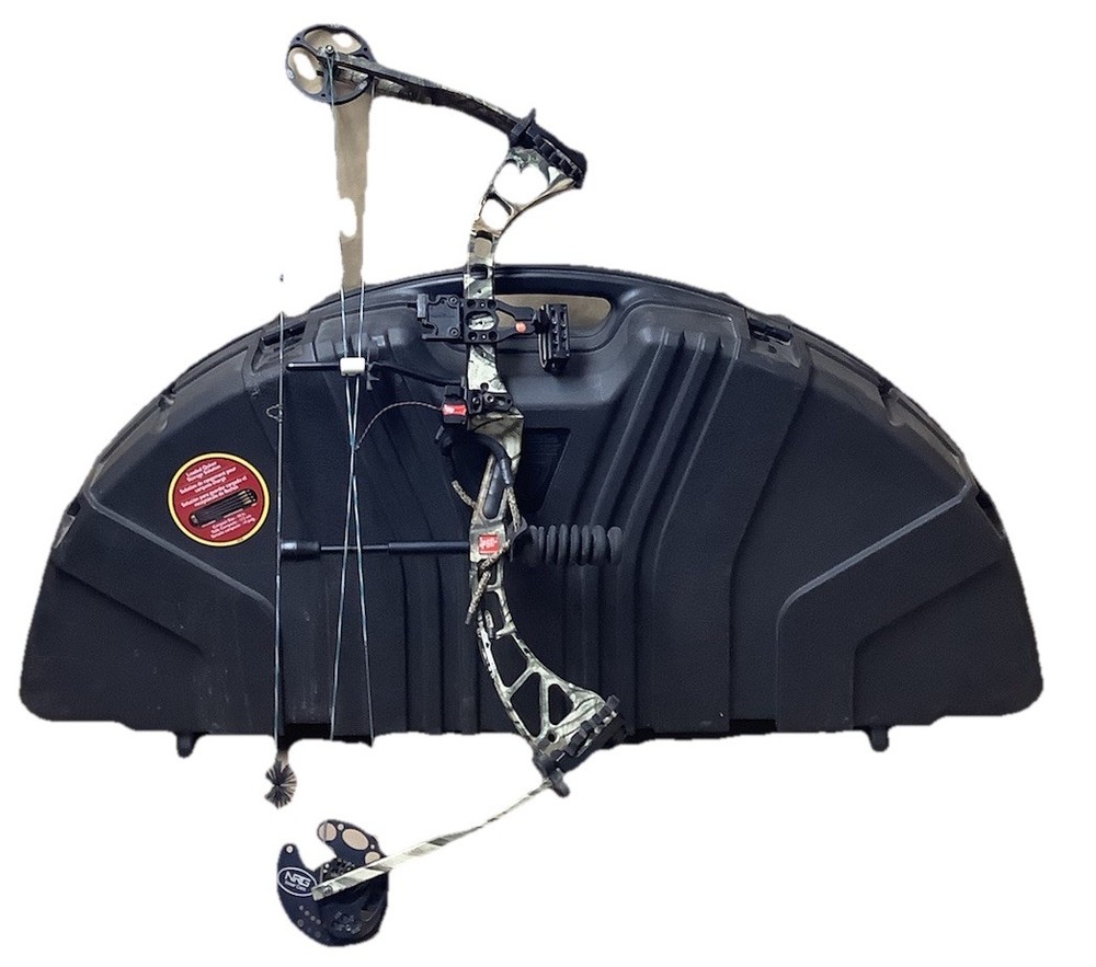 PSE Archery Brute LT RH Draw DL: 29” DW: 60# Compound Bow In Case – Camo/Black