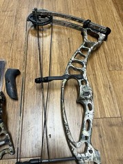 Hoyt Maxxis 31 RH 60-70# 28-30” XTR Cam no.3 Fuse Sight Grip New GAS Strings