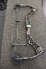 Mathews Heli M compound bow RH 28″ 60#