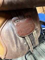 16.5in Bates Caprilli English Saddle W/ Exchangeable Gullet System