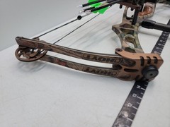 Hoyt Trykon XL Bow (75th Anniversary) 26″ 50lb Draw