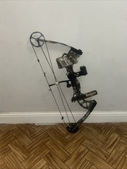 PSE Stinger NI Compound Bow 25-30″ DRAW 70# RIGHT HANDED