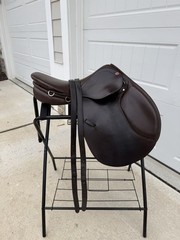 Courbette Alpina Brown Close Contact Jumping English Saddle 16.5