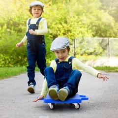 4 Pack Kids Sports Scooter Board with Handles, Indoor Floor Scooters for PE, Hom