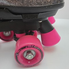 Sizzling Pink Silver Glitter Youth Circle Society Bling Adjustable Size Skates