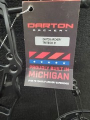 NEW Darton Archery TriTech 31 RH Hunting Bow 70lbs 25-30.5 In Draw Black *Read*