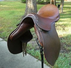 Rossi y Caruso for Simco 17″ Leather Saddle
