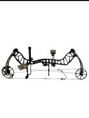 Bear Radiant Archery Bow RTH Extra 70# RH Mossy Oak DNA Camo AV45A1X0E7R **New**