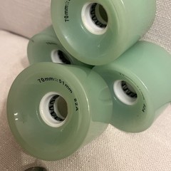 70 mm X 51 mm Light Up Skateboard Wheels Pale Green 82A W/ Bearing Unbranded LED