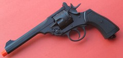 Well CO2 Powered British Webley Top-Break Revolver Metal Airsoft gun