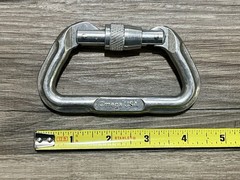 Vintage Omega Pacific USA Carabiner Aluminum Screw Lock Clip 31 Kn D Shape