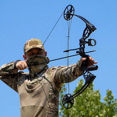 Adjustable Compound Bow Set for Adults & Teens – 20-70Lbs for Hunting & Target