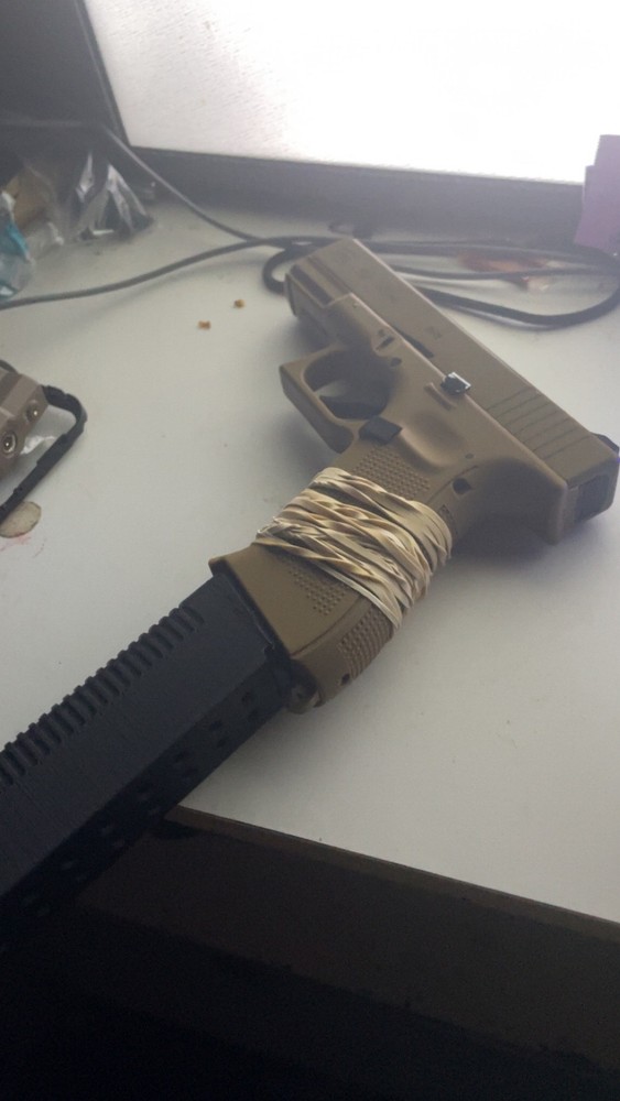 GLOCK 19X GBB 6mm BB Airsoft Pistol in Tan – Includes Box, BBs & Gas