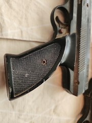 2 VINTAGE Daisy model 188 .177 cal BB Single Stroke Pneumatic Air Pistols Guns