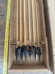 8 Unknown Vintage Arrows With SHARP Broad Heads Archery Traditional Hunting