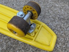 Vintage Variflex Vinyl Skateboard 23in 1980s Retro Original Chucks wheels