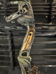 Bowtech Guardian RH Camo Compound Bow 50-70lb 25-30.5in Draw 33.75in