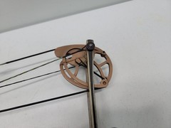 Hoyt Trykon XL Bow (75th Anniversary) 26″ 50lb Draw