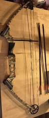 Genesis Pro Compound Bow Camouflage Black for Men & Youth with 3 Arrows 521089