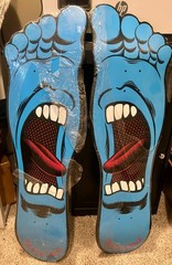 MINT NOS 2010 Santa Cruz Screaming Foot Matching Set left & right