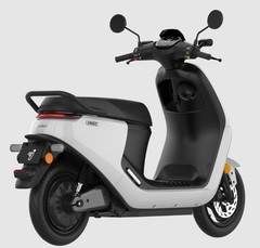 New Segway E110A e Moped Electric Scooter 30 MPH 48V 30AH 35 Miles Range