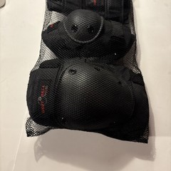 Eight Ball Pad Set 3pk Black New 14+ Teen Bike Knee Wrist Elbow Tough New