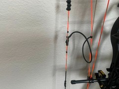 Bear Resurgance compound bow right hand 70# Seller Pays shipping