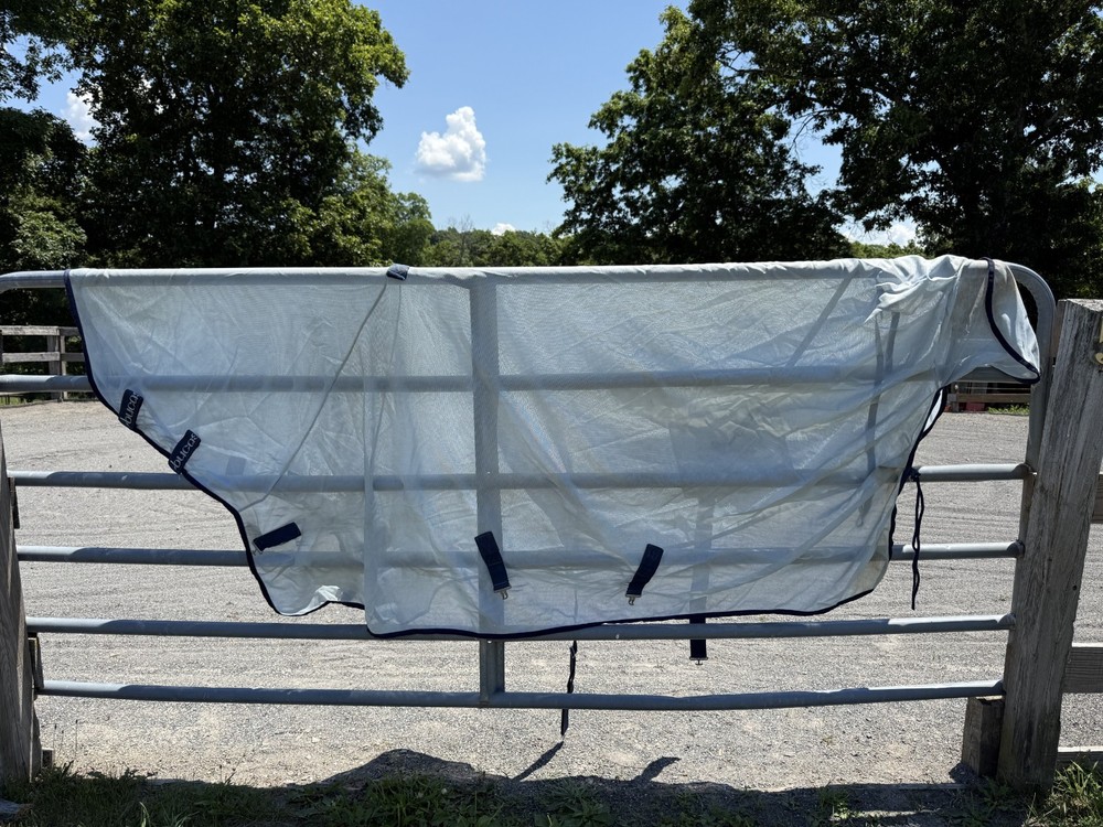80” Bucas Buzz Off Full Neck Horse Fly Sheet – Used