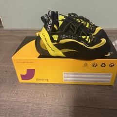 Brand New La Sportiva Miura Climbing Shoe – Men’s Lime 40