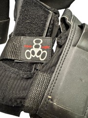187 Killer Pads & Triple Eight Protective Gear Set Adult Medium Knee Elbow Wrist