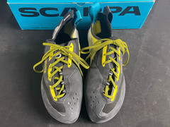 Scarpa Veloce L Climbing Shoes Black-Yellow Size 43
