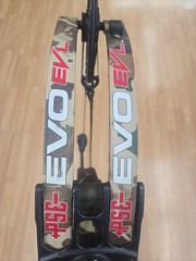 PSE EVO EVL 34 Compound Bow 70#