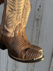 Nocona Boots Leather Western US 8.5D men’s/womens 10W rare vintage Cowboy boots