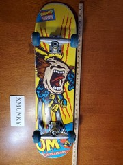 SANTA CRUZ X MARVEL «WOLVERINE SCREAMING HAND» SKATEBOARD