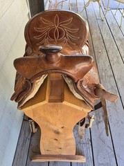 Simco Western saddle and stand